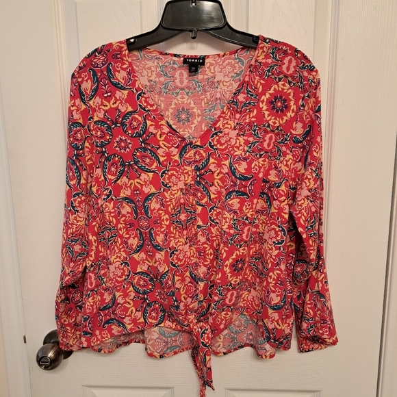 Torrid Print Top Boho Colourful Tie Front Shirt Women's Size M/L (Torrid 00) - Picture 14 of 14